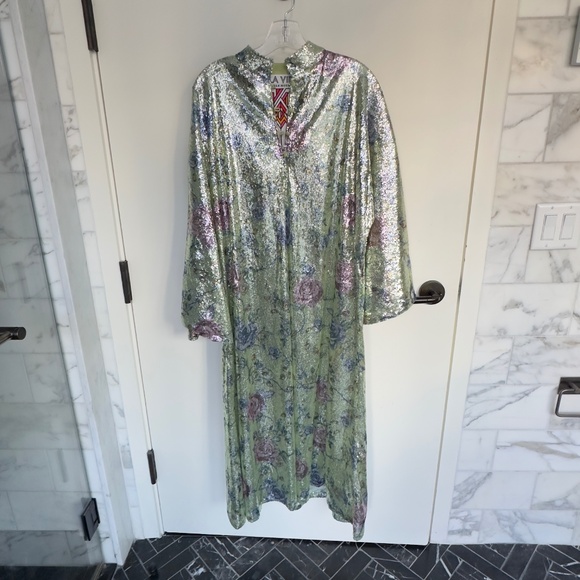 LA VIE STYLE HOUSE Floral Sequin Caftan Dress, Green/Multi, LIKE NEW, ONE SIZE - Picture 1 of 10
